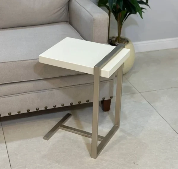 طقم طاولات ضيافة